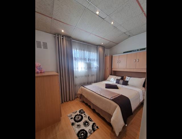 3 BEDROOM HOUSE FOR SALE IN SHALLCROSS